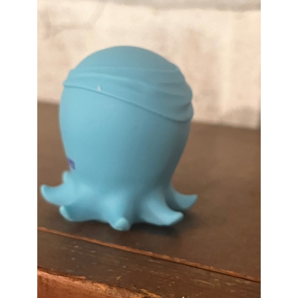 Hasbro Littlest Pet Shop LPS Octopus #3549 Blue Bow - Picture 3 of 5